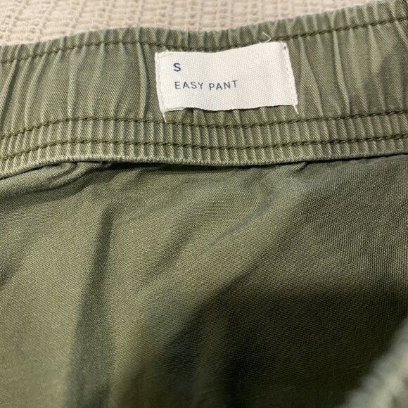 Men's Gap Easy Pant - Army Green - Size Small - EUC - Picture 4 of 6